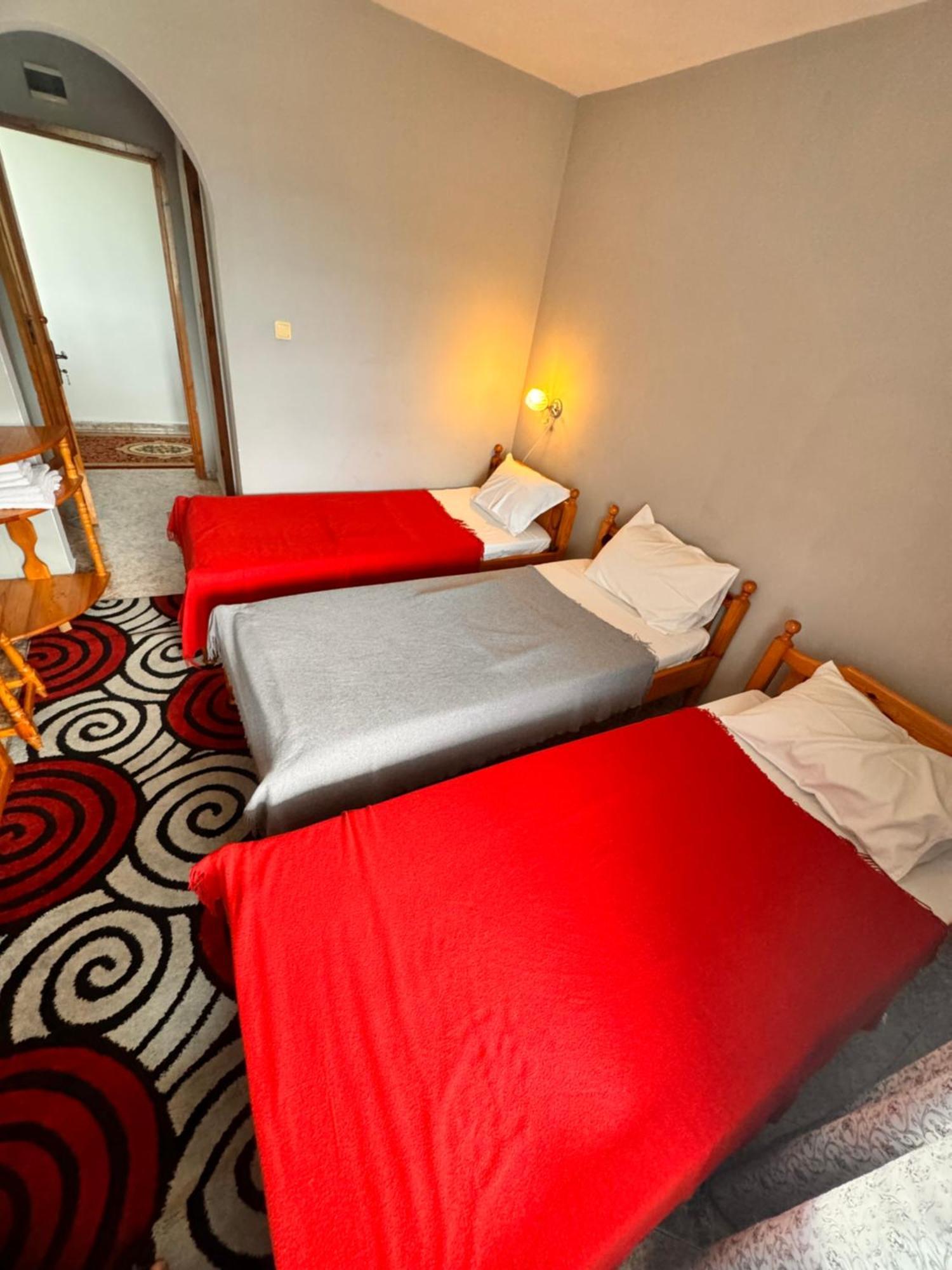 Motel International Berkovitsa Exterior photo